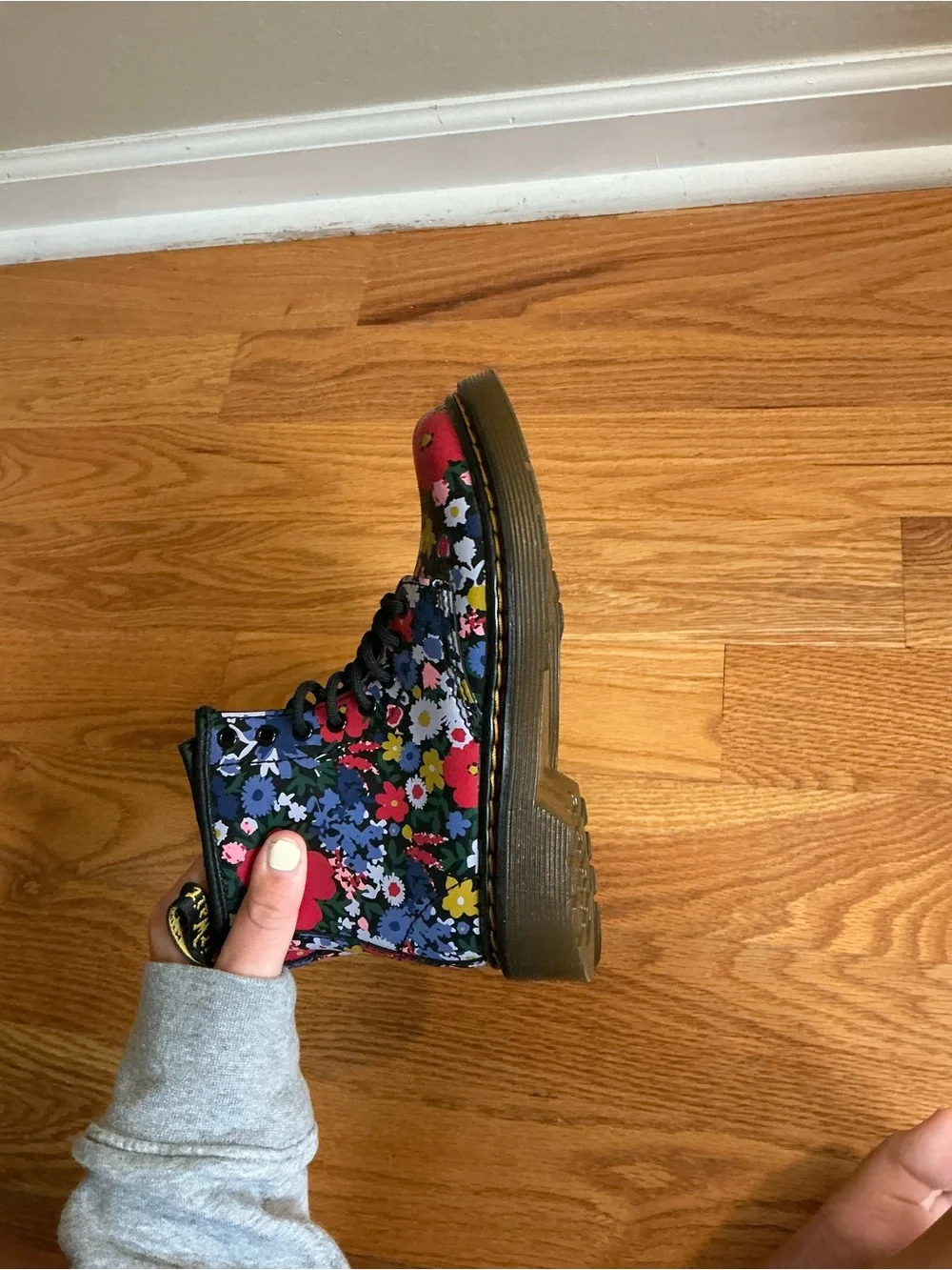 Dr. Martens Kids Black Floral Lace-Up Boot with Red & Blue Flowers. New. 13 US